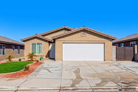 7890 E 45 St, Yuma, AZ 85365 photo 2