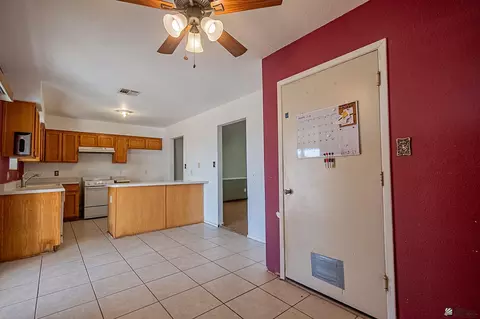 8933 E 39 Pl, Yuma, AZ 85365 photo 10