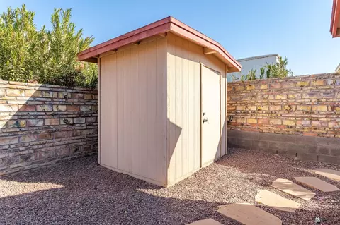 Exterior - 9594 E 35 Pl, Yuma, AZ 85365 photo 8 of 10
