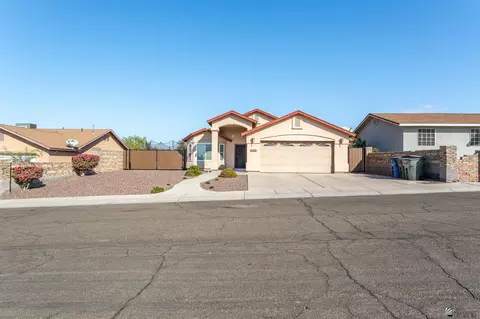 Exterior - 9594 E 35 Pl, Yuma, AZ 85365 photo 2 of 10