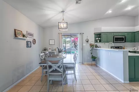 Dining - 9594 E 35 Pl, Yuma, AZ 85365 photo 2 of 2