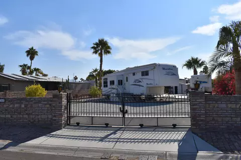 13537 E 43 Dr, Yuma, AZ 85367 photo 2