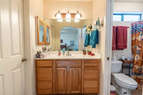 Bath - 14333 E 49 St, Yuma, AZ 85367 photo 1 of 2