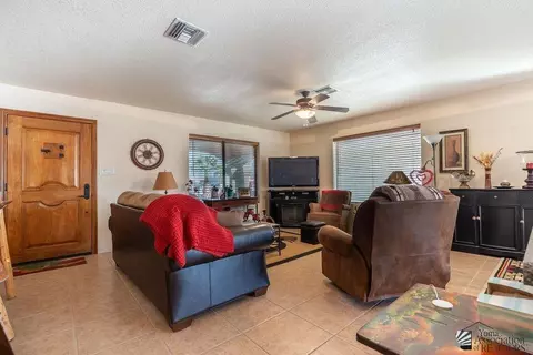 Living - 14333 E 49 St, Yuma, AZ 85367 photo 1 of 2