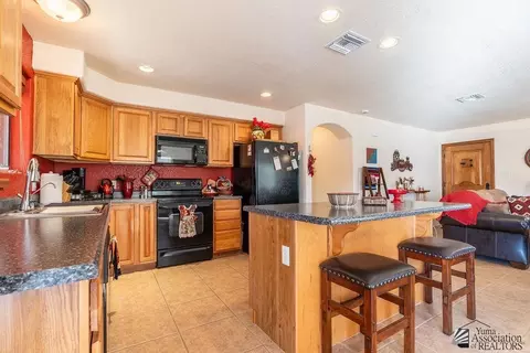 Kitchen - 14333 E 49 St, Yuma, AZ 85367 photo 1 of 3