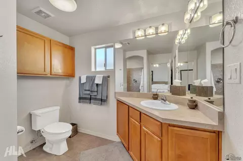 Bath - 11812 Eclipse Ct, Yuma, AZ 85367 photo 4 of 5