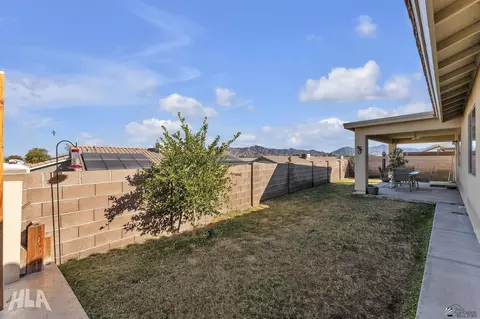 Exterior - 11812 Eclipse Ct, Yuma, AZ 85367 photo 4 of 12