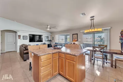Kitchen - 11812 Eclipse Ct, Yuma, AZ 85367 photo 4 of 4