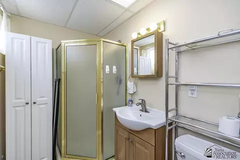 Bath - 13143 E 45 Ln, Yuma, AZ 85367 photo 1 of 2