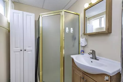 Bath - 13143 E 45 Ln, Yuma, AZ 85367 photo 2 of 2