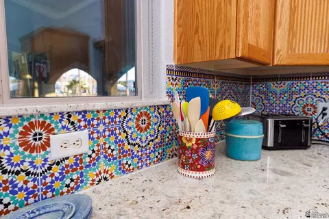 Kitchen - 13220 E 55 St, Yuma, AZ 85367 photo 9 of 11