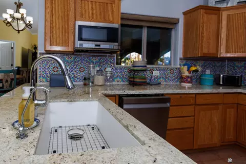 Kitchen - 13220 E 55 St, Yuma, AZ 85367 photo 11 of 11