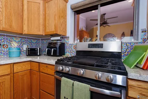 Kitchen - 13220 E 55 St, Yuma, AZ 85367 photo 8 of 11