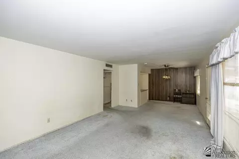 Living - 232 E 25 Pl, Yuma, AZ 85364 photo 1 of 3