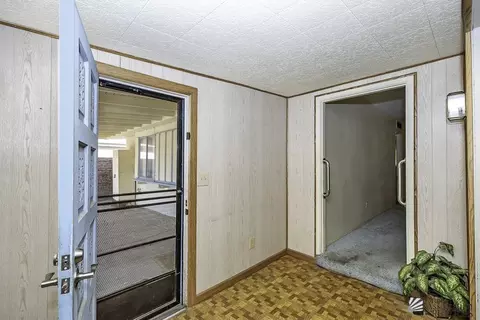 Entry Way - 232 E 25 Pl, Yuma, AZ 85364 photo 1 of 2