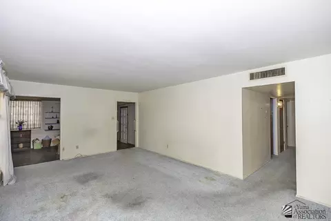 Living - 232 E 25 Pl, Yuma, AZ 85364 photo 3 of 3
