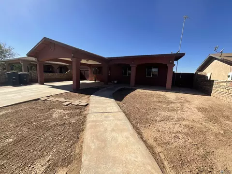 868 N Main Canal Rd, San Luis, AZ 85349