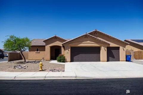 7826 E 37 St, Yuma, AZ 85365