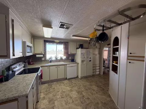 11468 E 37 St, Yuma, AZ 85367 photo 5