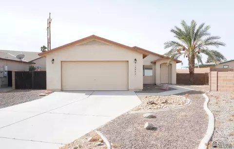10486 S Typhoon Ave, Yuma, AZ 85365