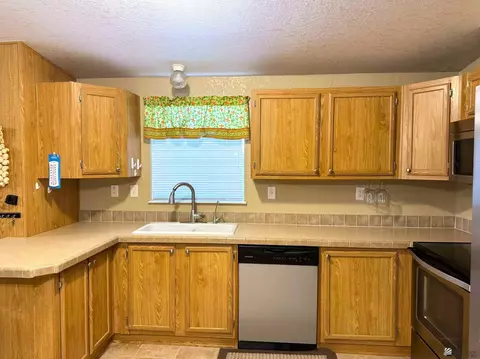 9677 E 37 St, Yuma, AZ 85365 photo 5