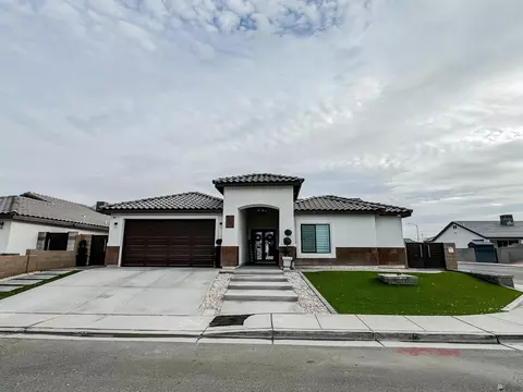 3919 E Nadine St, San Luis, AZ 85336