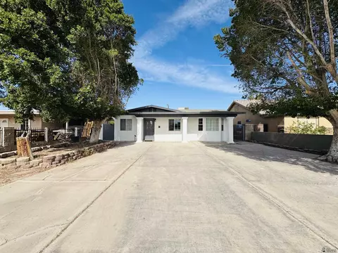 362 W George St, Somerton, AZ 85350