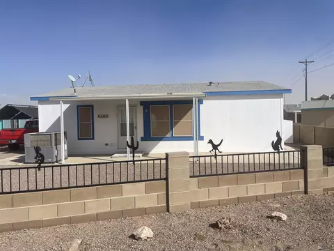10325 S June Bug Ln, Wellton, AZ 85356