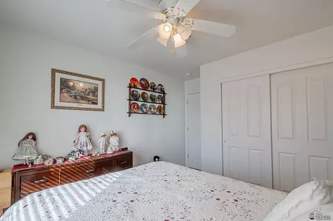 Bedroom - 13628 E 55 Ln, Yuma, AZ 85367 photo 4 of 5