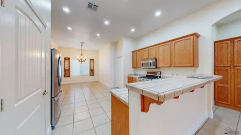 Kitchen - 14414 E 52 St, Yuma, AZ 85367 photo 1 of 3