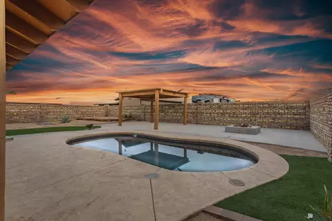 Exterior - 14414 E 52 St, Yuma, AZ 85367 photo 5 of 7