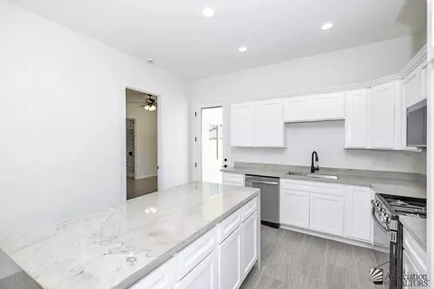 Kitchen - 7902 E 35 Pl, Yuma, AZ 85365 photo 7 of 7