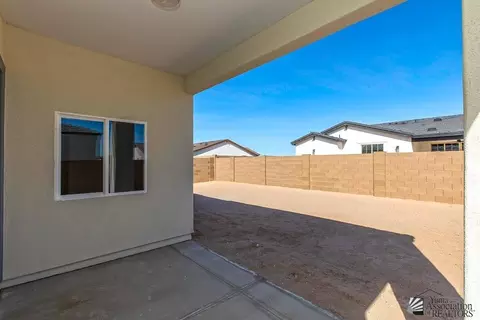 Exterior - 7902 E 35 Pl, Yuma, AZ 85365 photo 2 of 5
