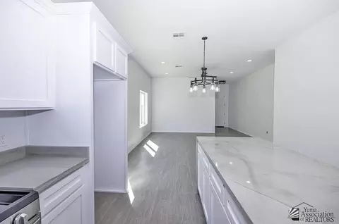 Kitchen - 7902 E 35 Pl, Yuma, AZ 85365 photo 4 of 7