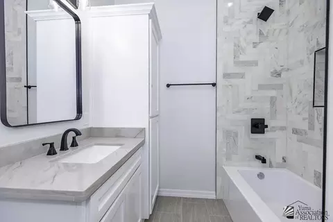 Bath - 7902 E 35 Pl, Yuma, AZ 85365 photo 5 of 7