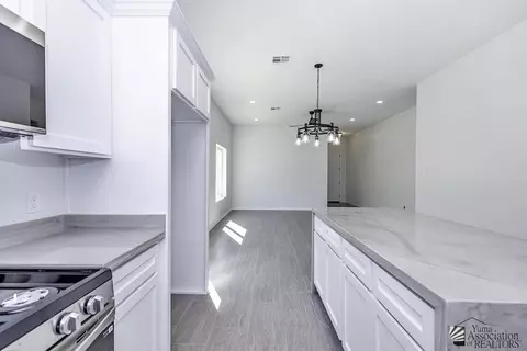 Kitchen - 7902 E 35 Pl, Yuma, AZ 85365 photo 3 of 7