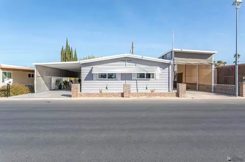582 W Rainbow Ln, Yuma, AZ 85365