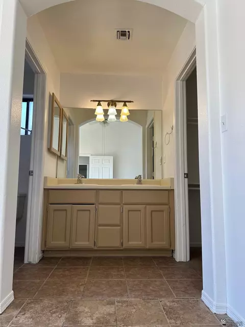 Bath - 607 N Marshall Loop Rd, Somerton, AZ 85350 photo 2 of 3