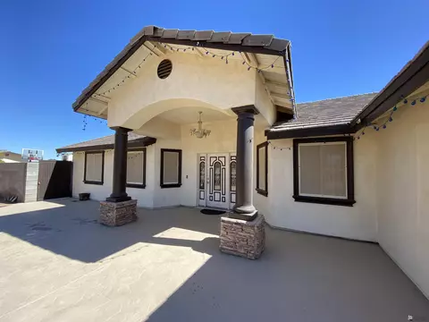 5022 E Mesa View St, Yuma, AZ 85365 photo 2