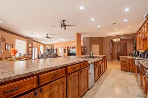 Kitchen - 14697 E 53 St, Yuma, AZ 85367 photo 3 of 3