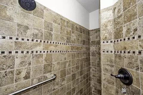 Bath - 12804 E 49 St, Yuma, AZ 85367 photo 2 of 4