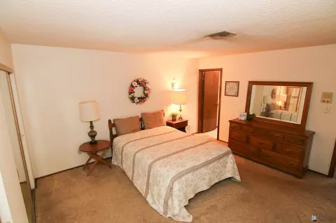 Bedroom - 634 E 25 Pl, Yuma, AZ 85365 photo 3 of 3