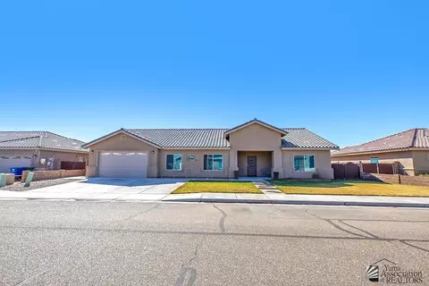 5835 E 44th Pl, Yuma, AZ 85365