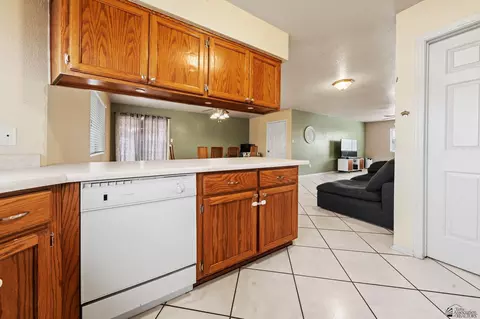 Kitchen - 8758 E 25 St, Yuma, AZ 85365 photo 1 of 3