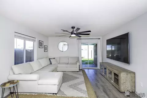 Living - 7102 E 36 St, Yuma, AZ 85365 photo 4 of 5