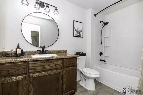 Bath - 7102 E 36 St, Yuma, AZ 85365 photo 3 of 3