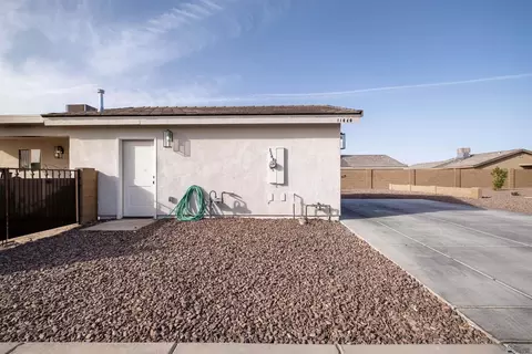 Exterior - 11640 E 34 St, Yuma, AZ 85367 photo 2 of 5