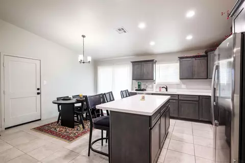 Kitchen - 11640 E 34 St, Yuma, AZ 85367 photo 3 of 4