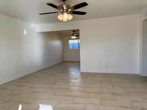 2017 E 26 St, Yuma, AZ 85364 photo 4