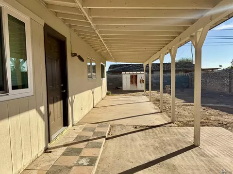 2017 E 26 St, Yuma, AZ 85364 photo 2